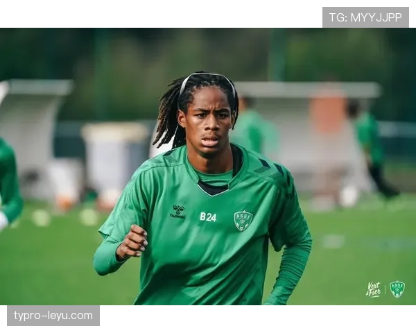 卡马文加：法国中场新星闪耀足坛，未来可期