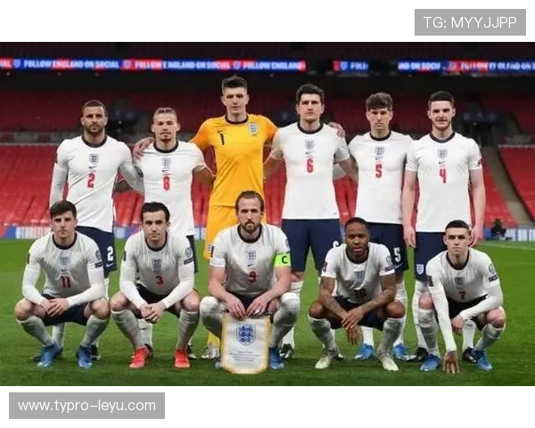 英格兰队公布新名单:贝林厄姆福登回归,新星斯科特首次入选 英格兰队公布新名单:贝林厄姆福登回归,新星斯科特首次入选